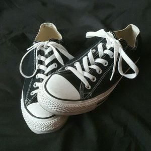 Converse Black Shoes